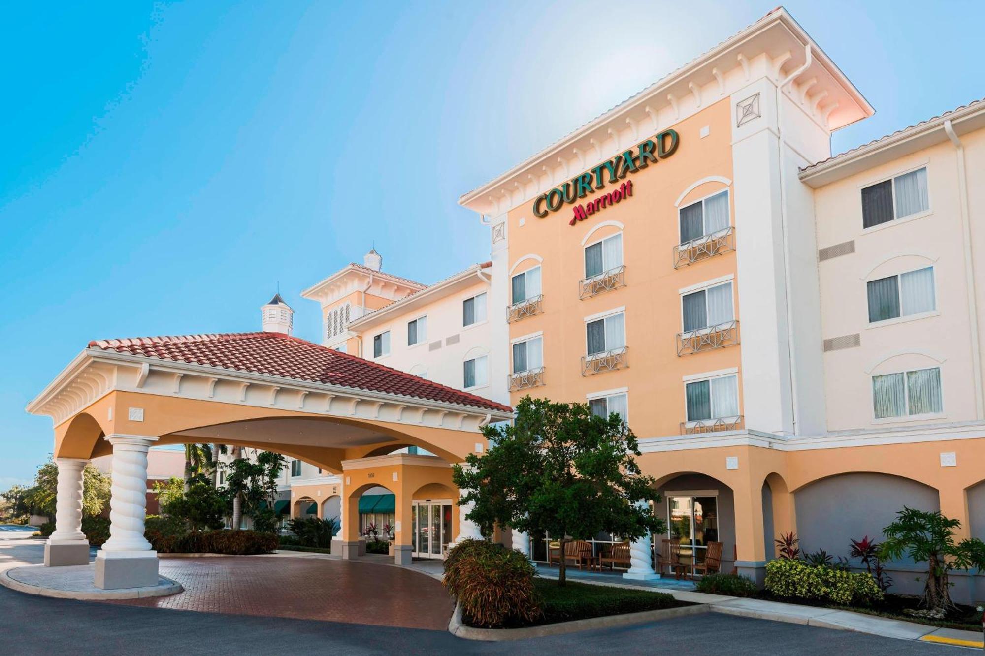 Courtyard Fort Myers At I-75 And Gulf Coast Town Center Estero Buitenkant foto